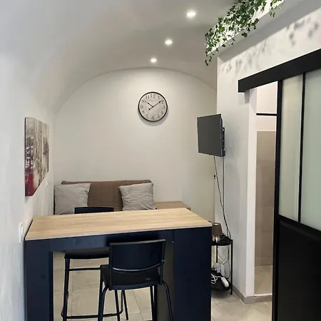 Agreable A 5min Du Tram *